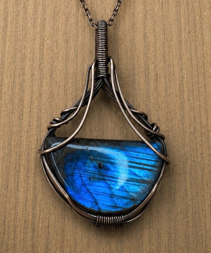 Vesper Half-Oval Labradorite Pendant