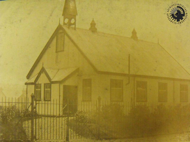 About Caerphilly Observer - Premium Colorful Photo Gallery - 8K