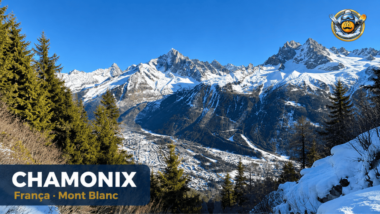 Vale de Chamonix com montanhas nevadas e o maciço do Mont Blanc, nos Alpes franceses