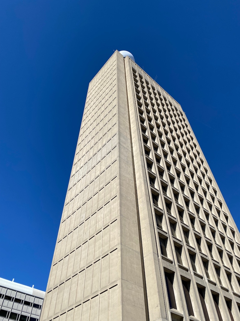 MIT college building