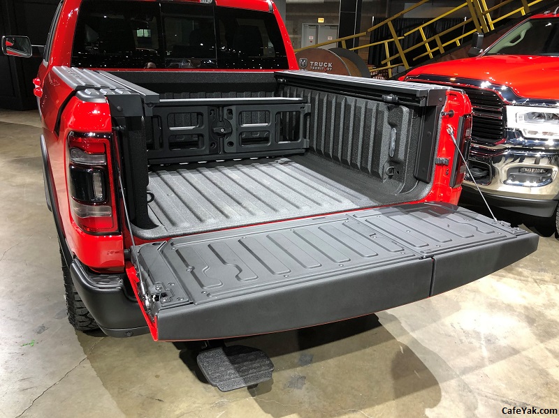 Multifunction Tailgate lowered