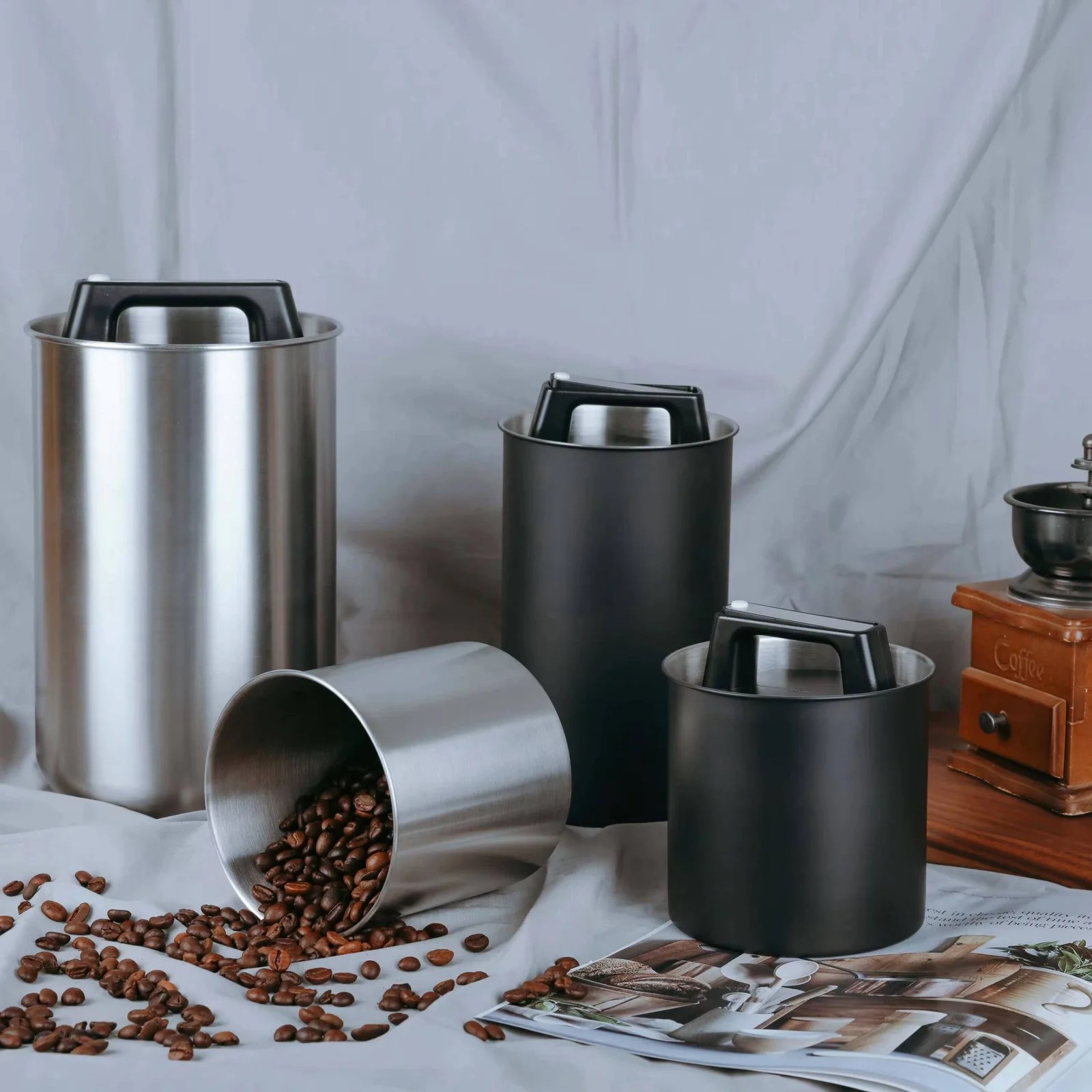⁦Vacuum Coffee Canister with Adjustable cover 1000ml⁩ - الصورة ⁦4⁩