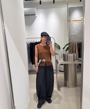 Alternative view of 超好看的磨毛條紋彎刀西褲