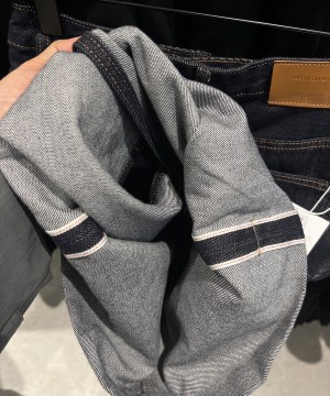 下卷邊設計感原色單寧裙：圖片 15