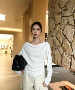 闆娘超推/背後交叉親膚上衣：圖片 9