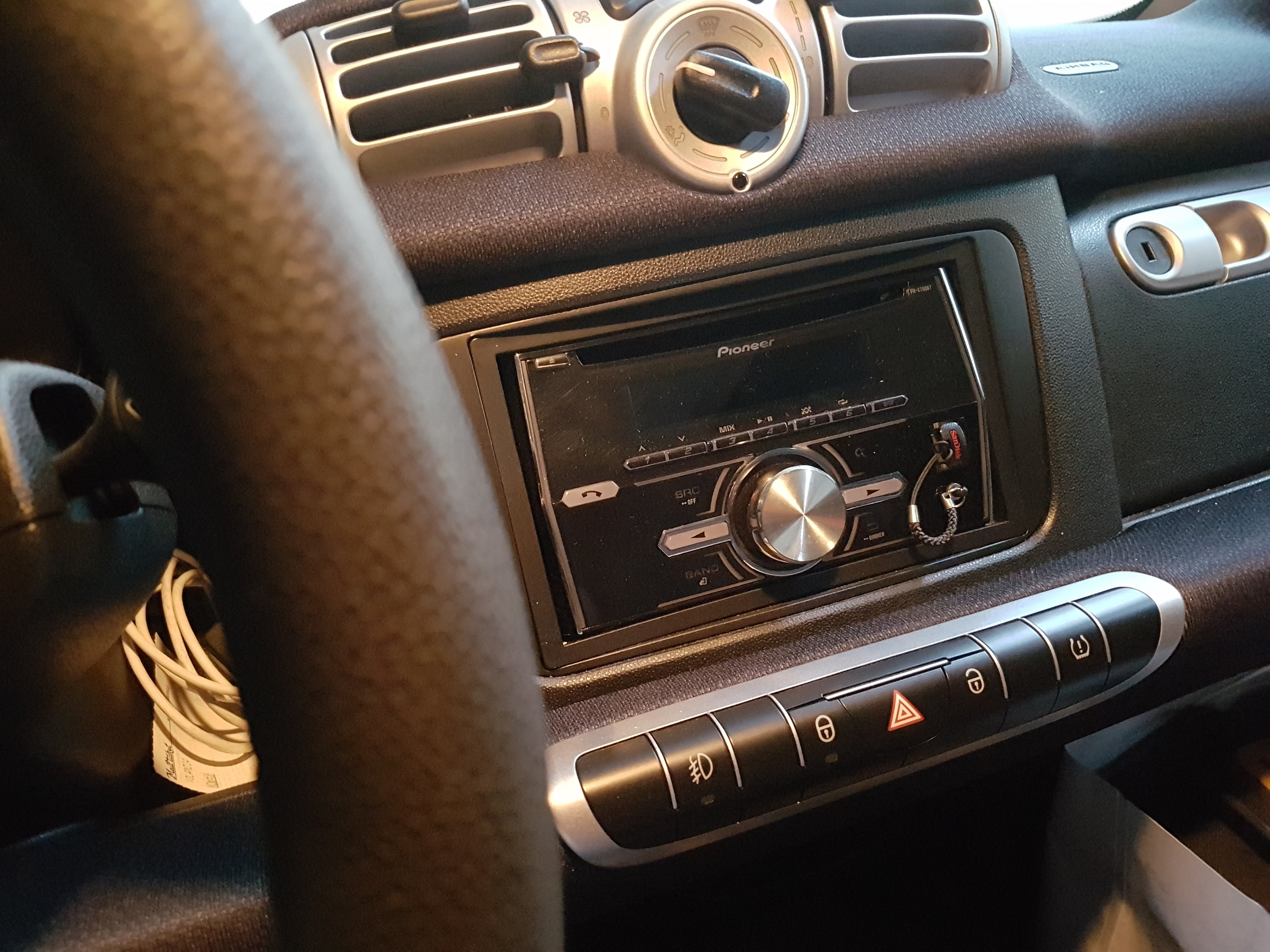 Sostituzione Autoradio Sulla Smart 451 Notizie Ed Esperienze