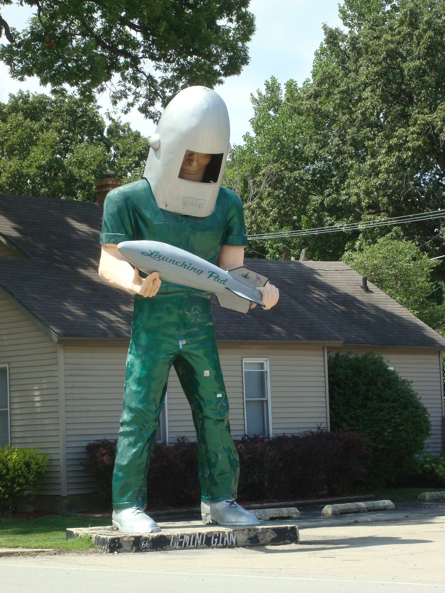 The Gemini Giant in Wilminton, IL. one of the famous 'Muffler Man' that was original advertising for car mechanics.