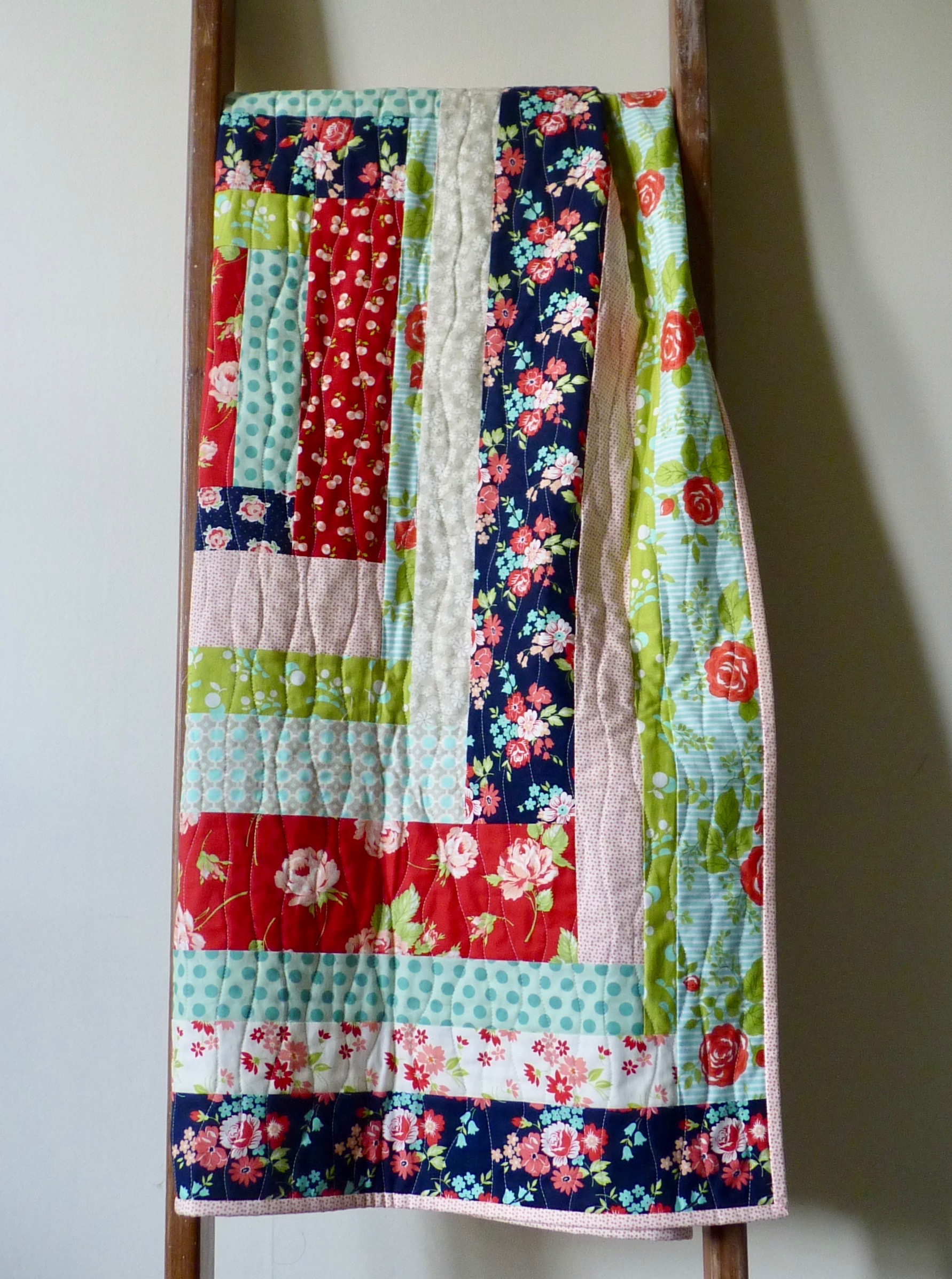 Modern vintage giant log cabin quilt - detail