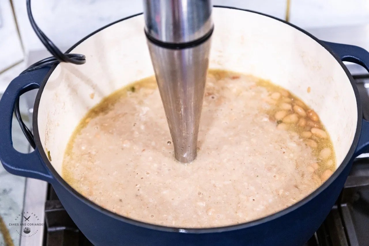 Immersion stick with beans