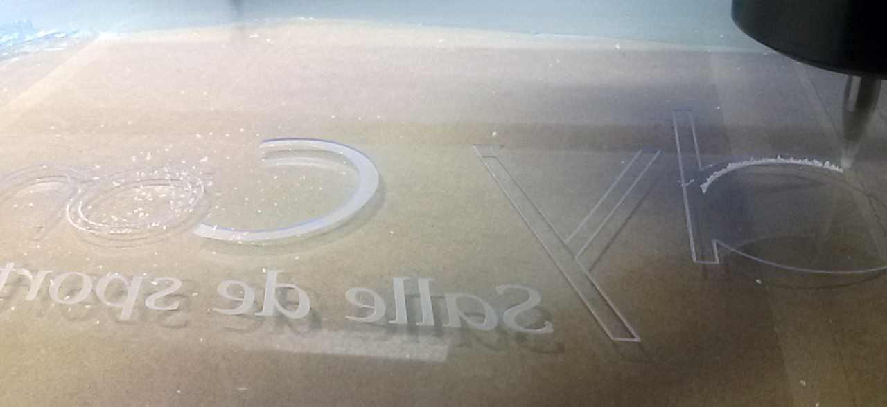 gravure plexiglas