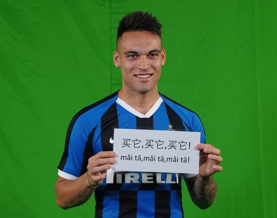 Scarica Gratis immagini Inter Cinese Gazzarra Contro Il Cagliari Calcio E Parole il piu cool da parte di