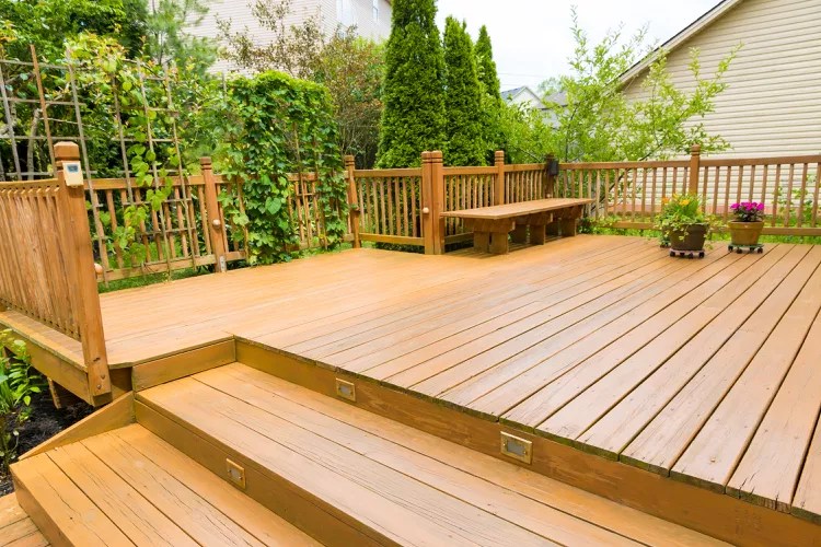 deck construction and installation services