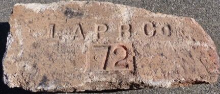 LAPBCo 72 arch firebrick