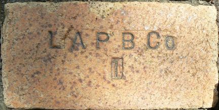 LAPBCO 1 wedge firebrick