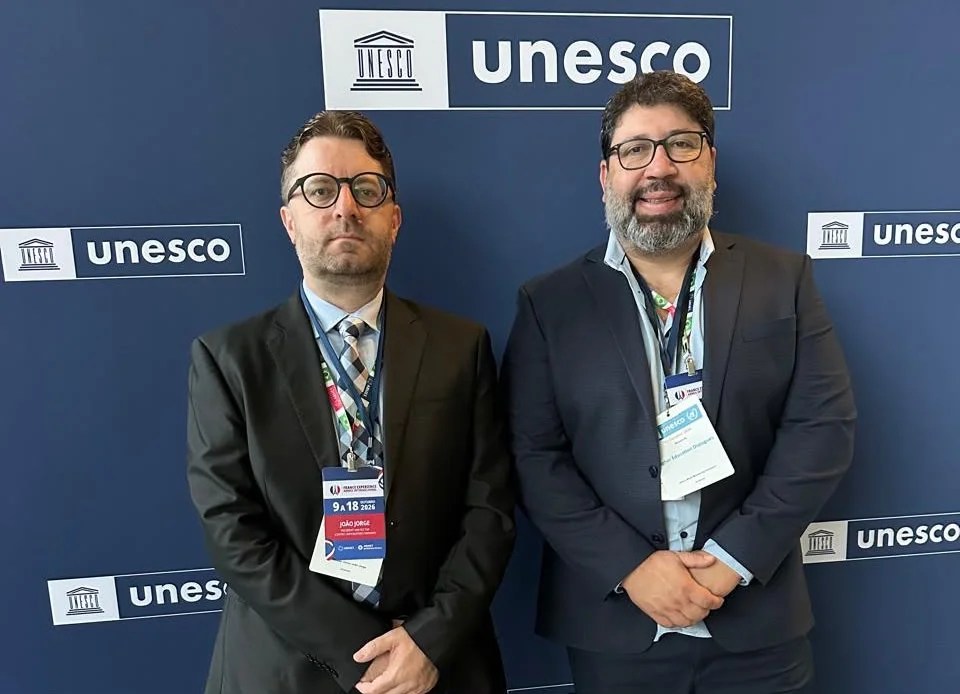 O reitor e presidente João Jorge Fernandes Junior e o presidente do Conselho de Administração, Mohamad Hussein Abou Wad (Divulgação)