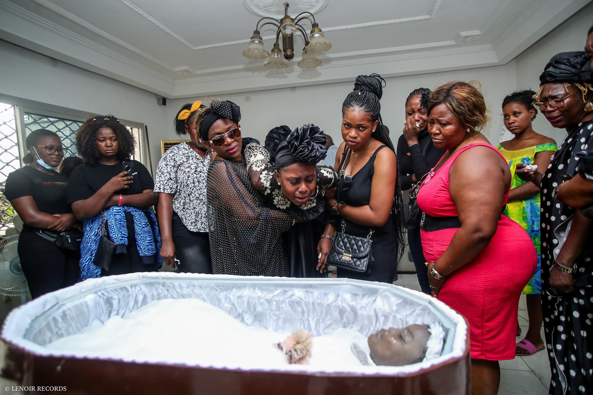 Obsèques_Chloé_Ganago_1