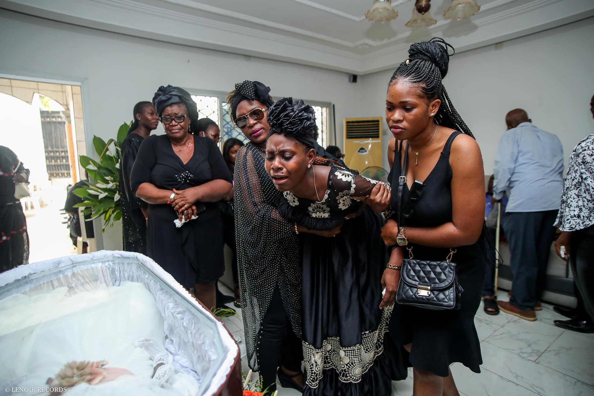 Obsèques_Chloé_Ganago_17