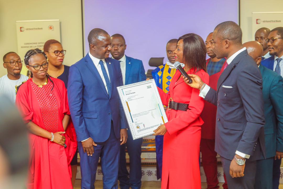 Afriland First Bank reçoit le Certificat ISO 9001-2015 : un engagement renforcé envers l'excellence et la satisfaction client