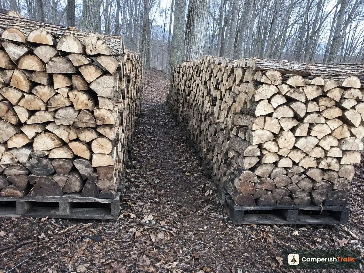 Two firewood rows with a hand's width channel between them for airflow