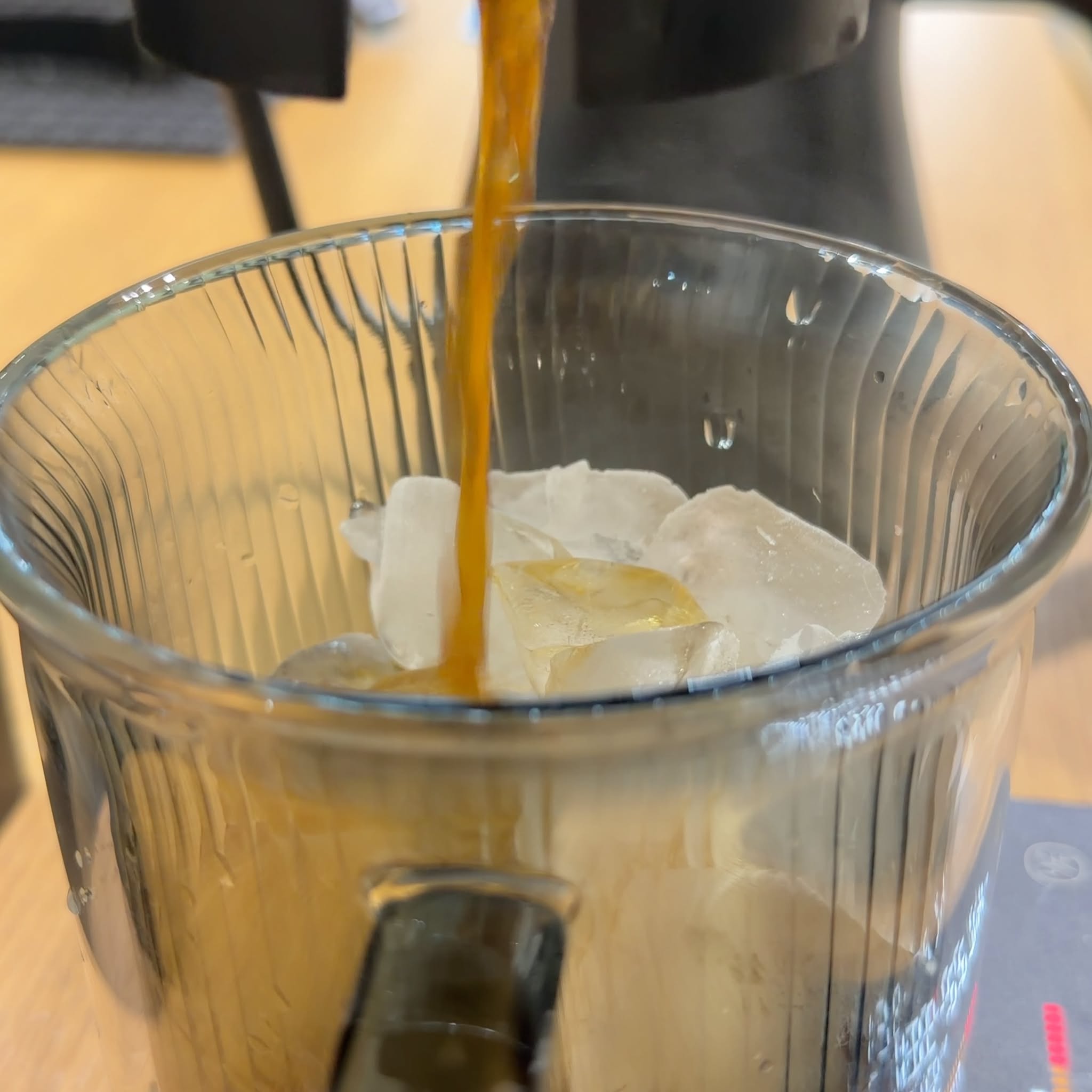 冰手沖為什麼不穩定？先把冰塊算進水粉比