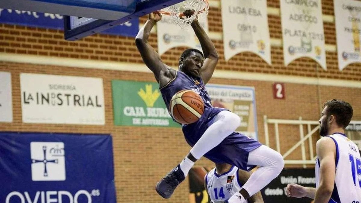 Romaric Belemene Primera FEB Alega Cantabria