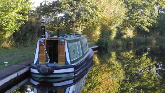 If you’re getting ready to buy a boat, you’ll most likely head to boat shows and compare prices and models. How To Live On A Canal Boat