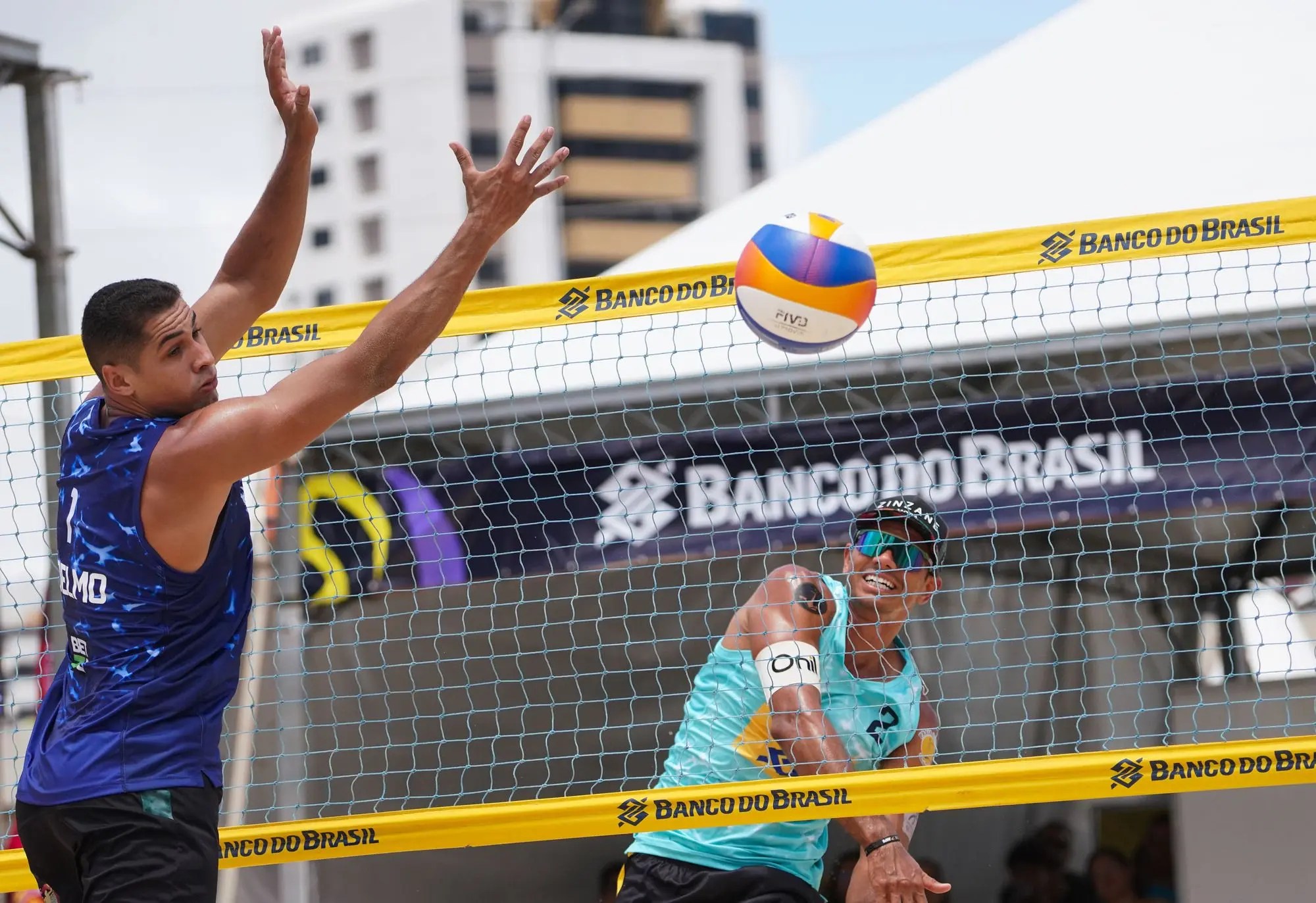 Temporada 2025 do Circuito Brasileiro de vôlei de praia começa em Navegantes (SC) - Canal Na Coruja