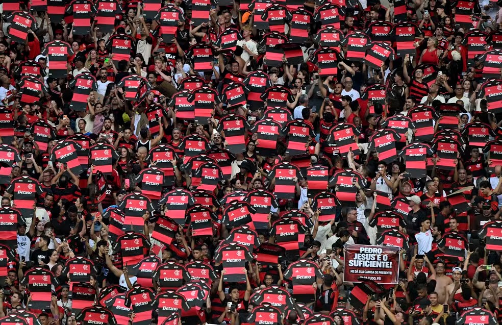 Flamengo e Corinthians aparecem na lista de clubes mais seguidos do mundo - Canal Na Coruja