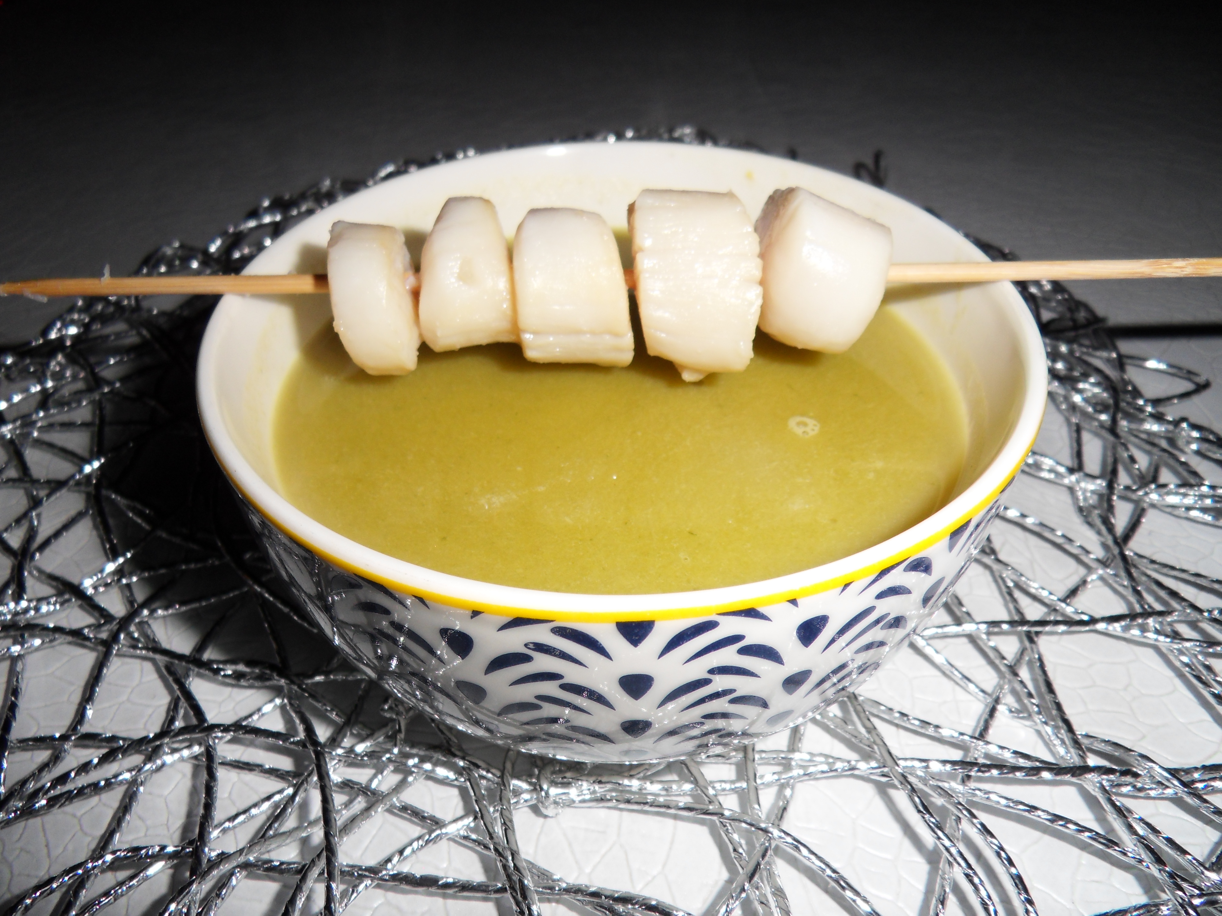 Soupe Poireaux Sans Pomme De Terre Thermomix Velouté de potiron et de poireaux aux noix de St-Jacques (avec ou sans  Thermomix) | ça ne sent pas un peu le brûlé là ?