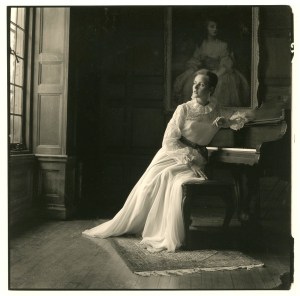 Ascherman’s portrait of a woman in a wedding dress at a piano in Bratenahl. PHOTO | Herbert Ascherman Jr.