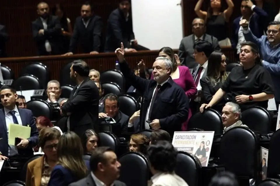Diputados aprueban reforma constitucional para anular elecciones por intervención extranjera