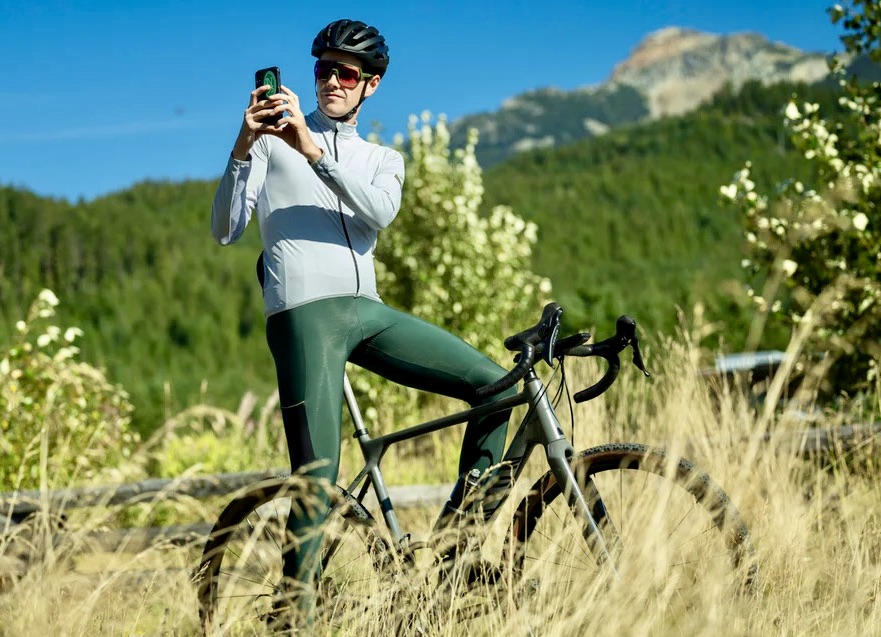 CapoVelo.com - Shimano Evolve Merino All-Season Jersey Reviewed