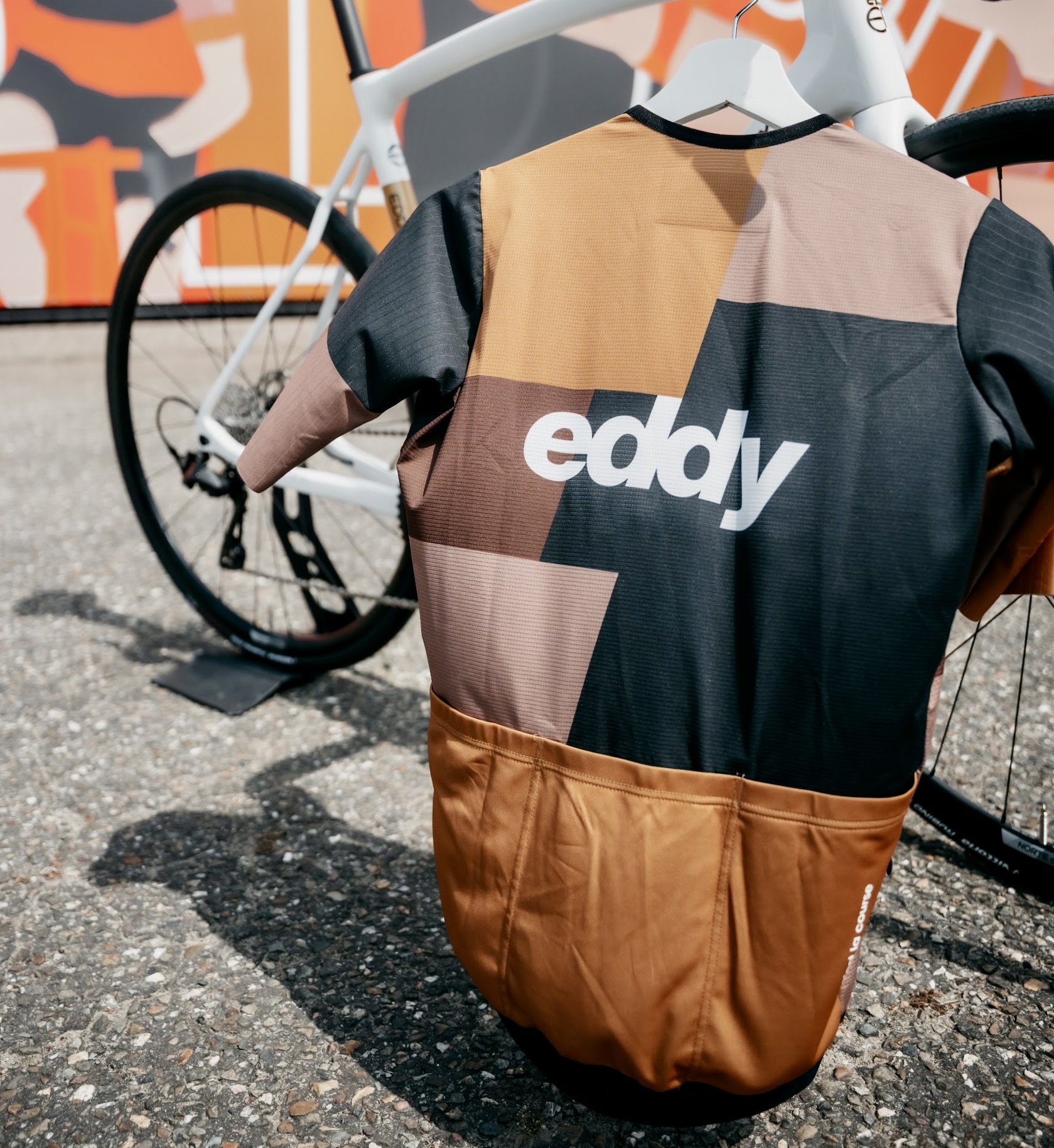 CapoVelo.com - Eddy Merckx Celebrates Its Namesake's 80th Birthday