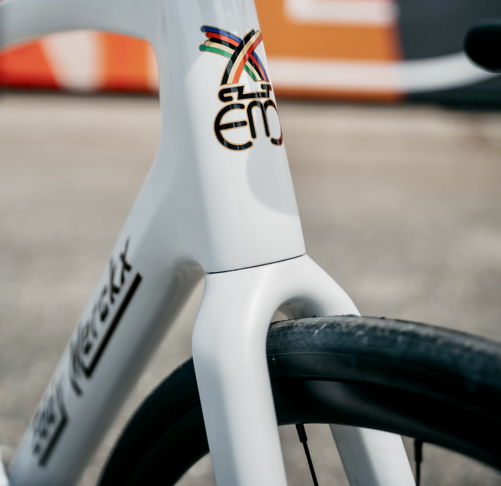 CapoVelo.com - Eddy Merckx Celebrates Its Namesake's 80th Birthday