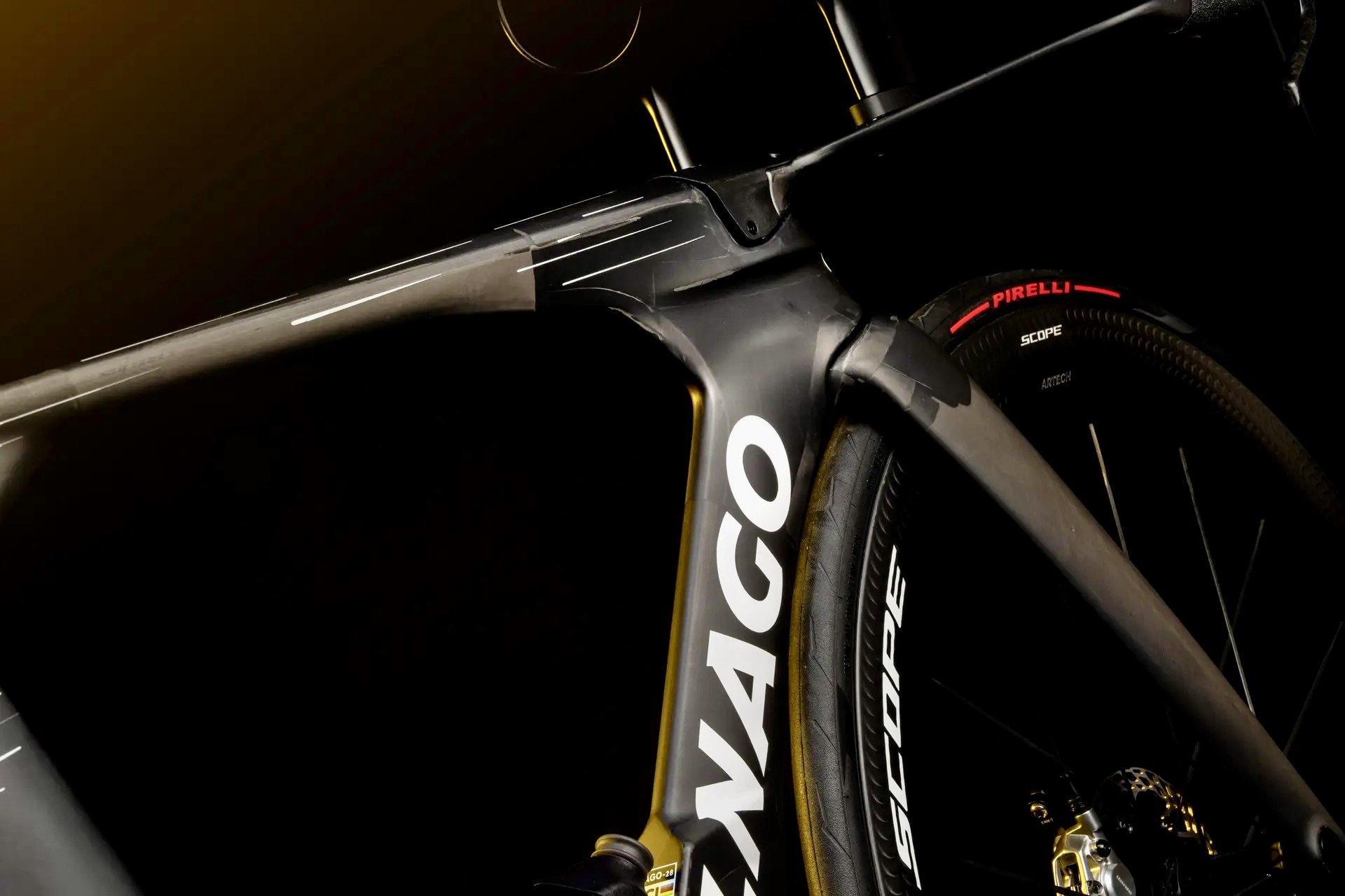 CapoVelo.com - Colnago Lifts the Curtains on New Time Trial Bike