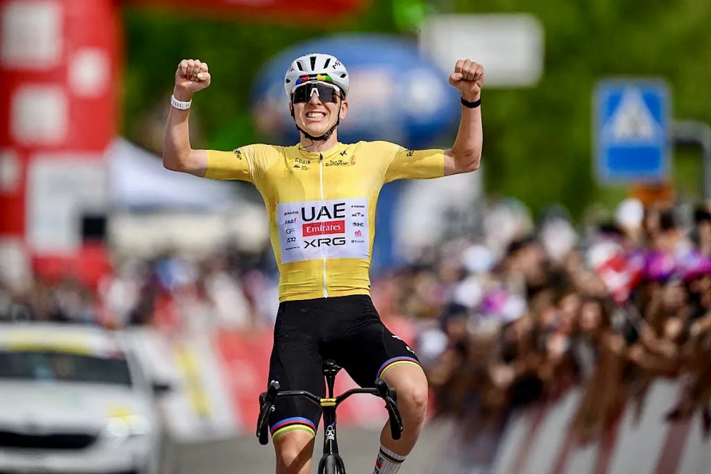 CapoVelo.com - Paul Smith Designs Dubai Tour Jerseys