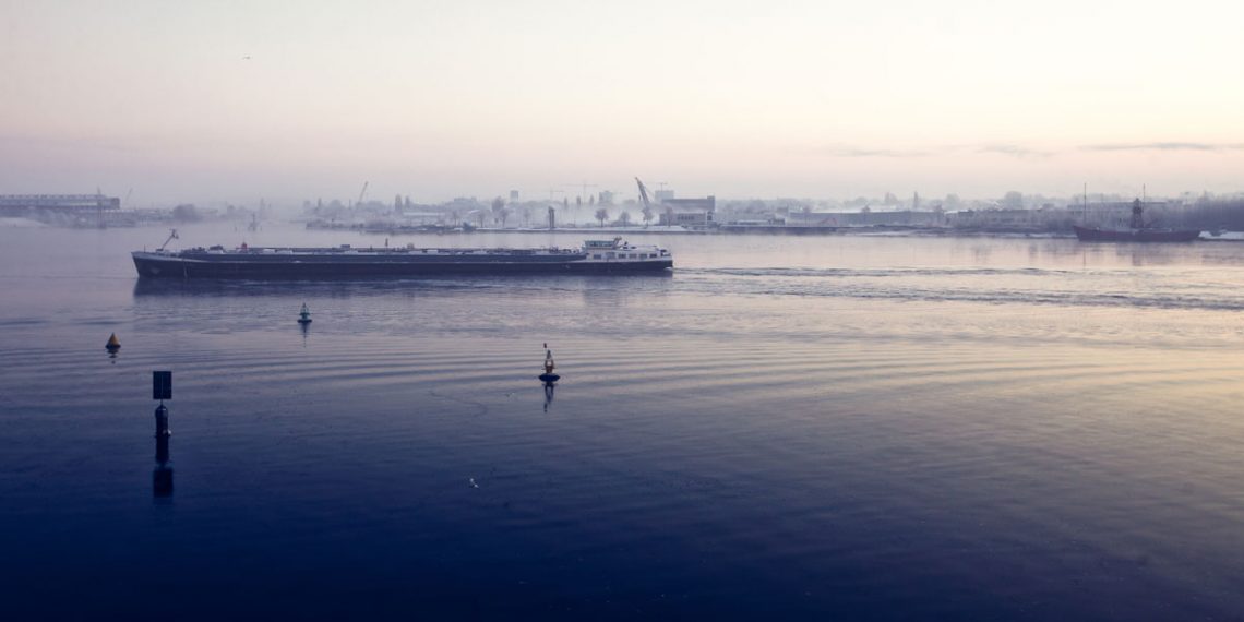 Pim Hendriksen - Amsterdam Ship on IJ