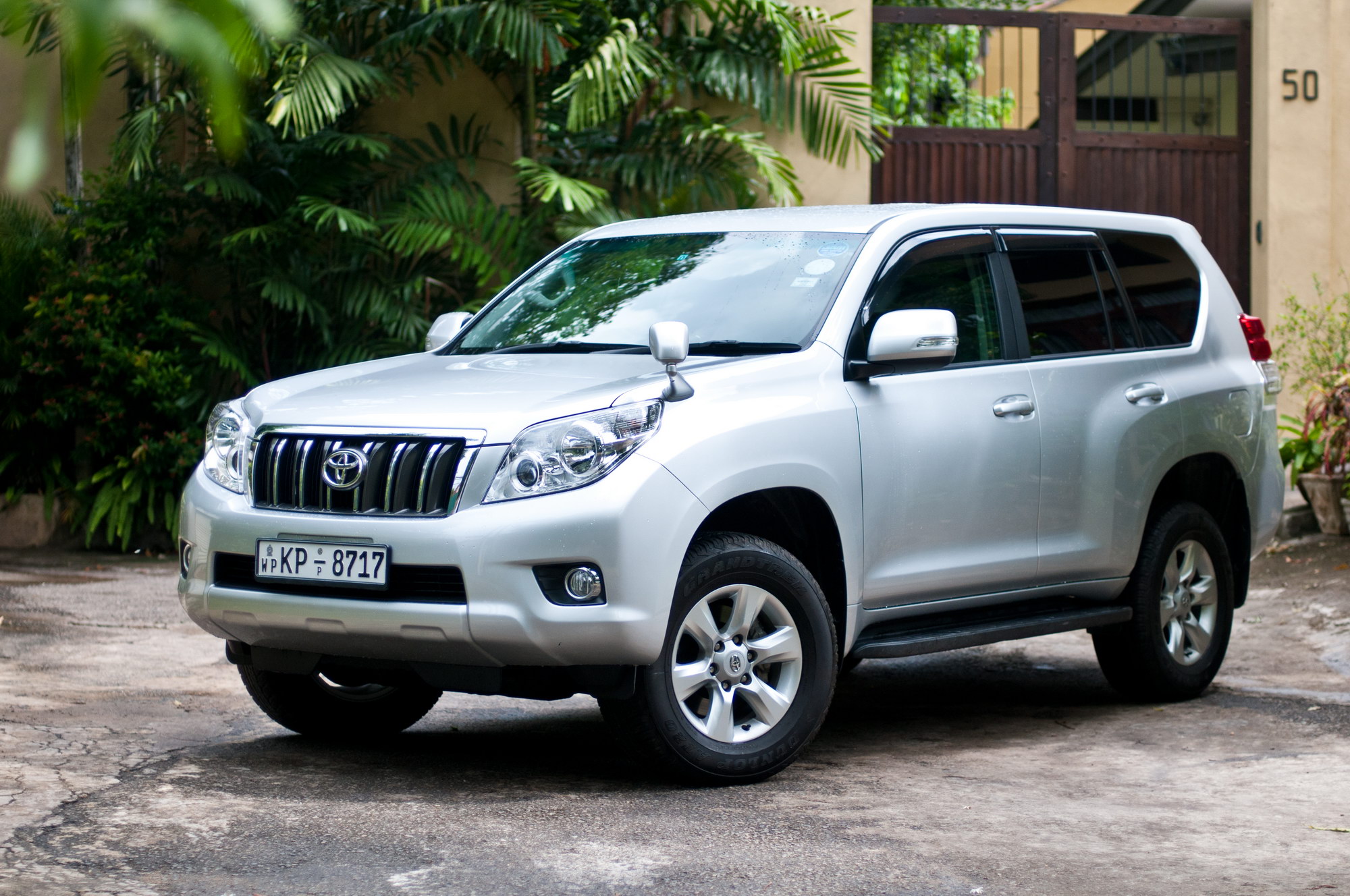 Toyota land cruiser prado 150 series