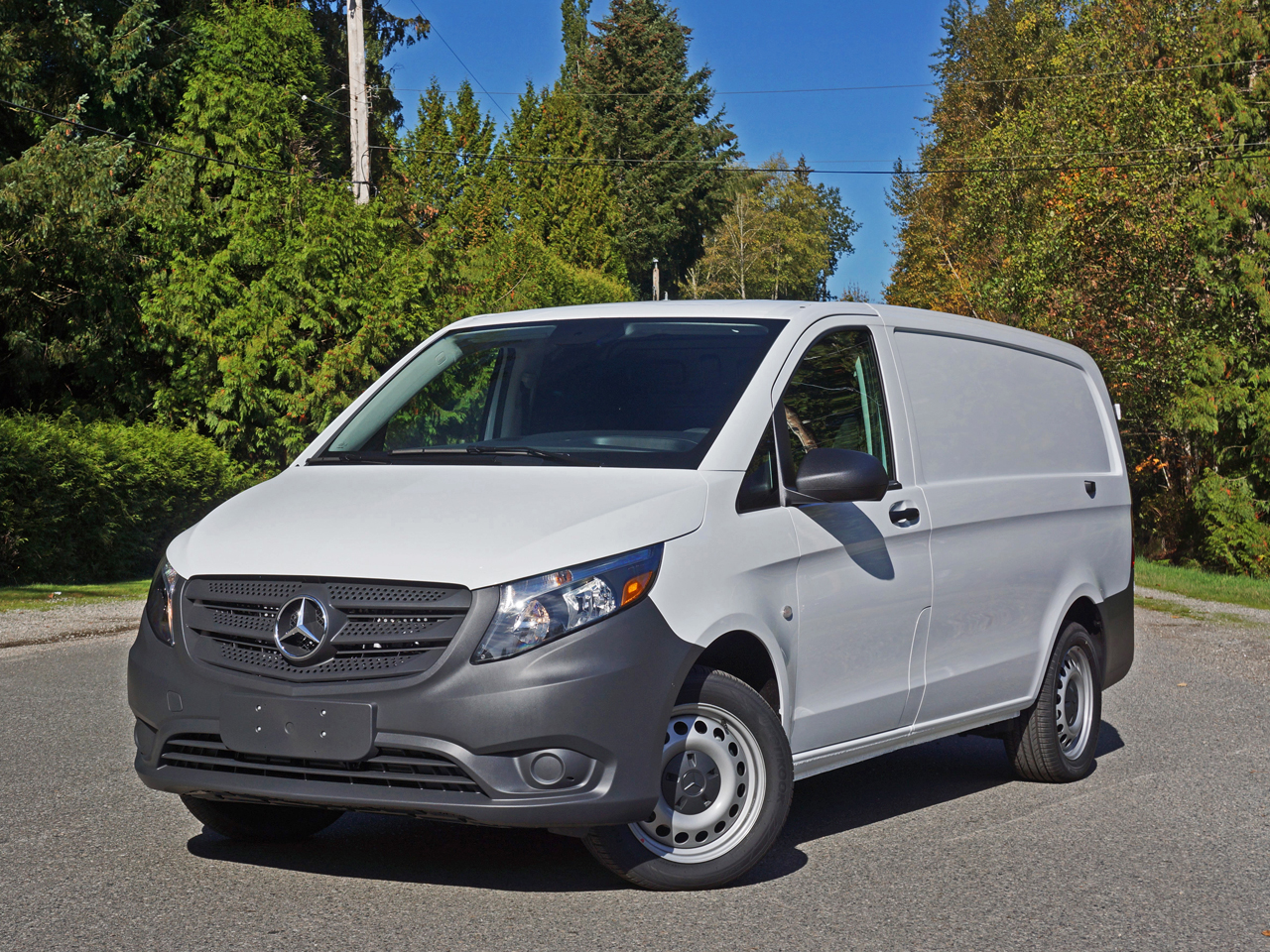 2017 Mercedes Benz Metris Cargo Van Road Test Review
