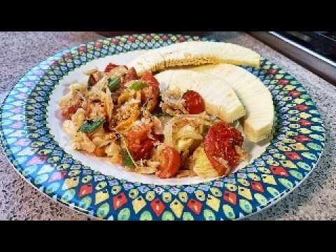 Roast Breadfruit With Stewed Saltfish #TastyTuesdays | CaribbeanPot.com