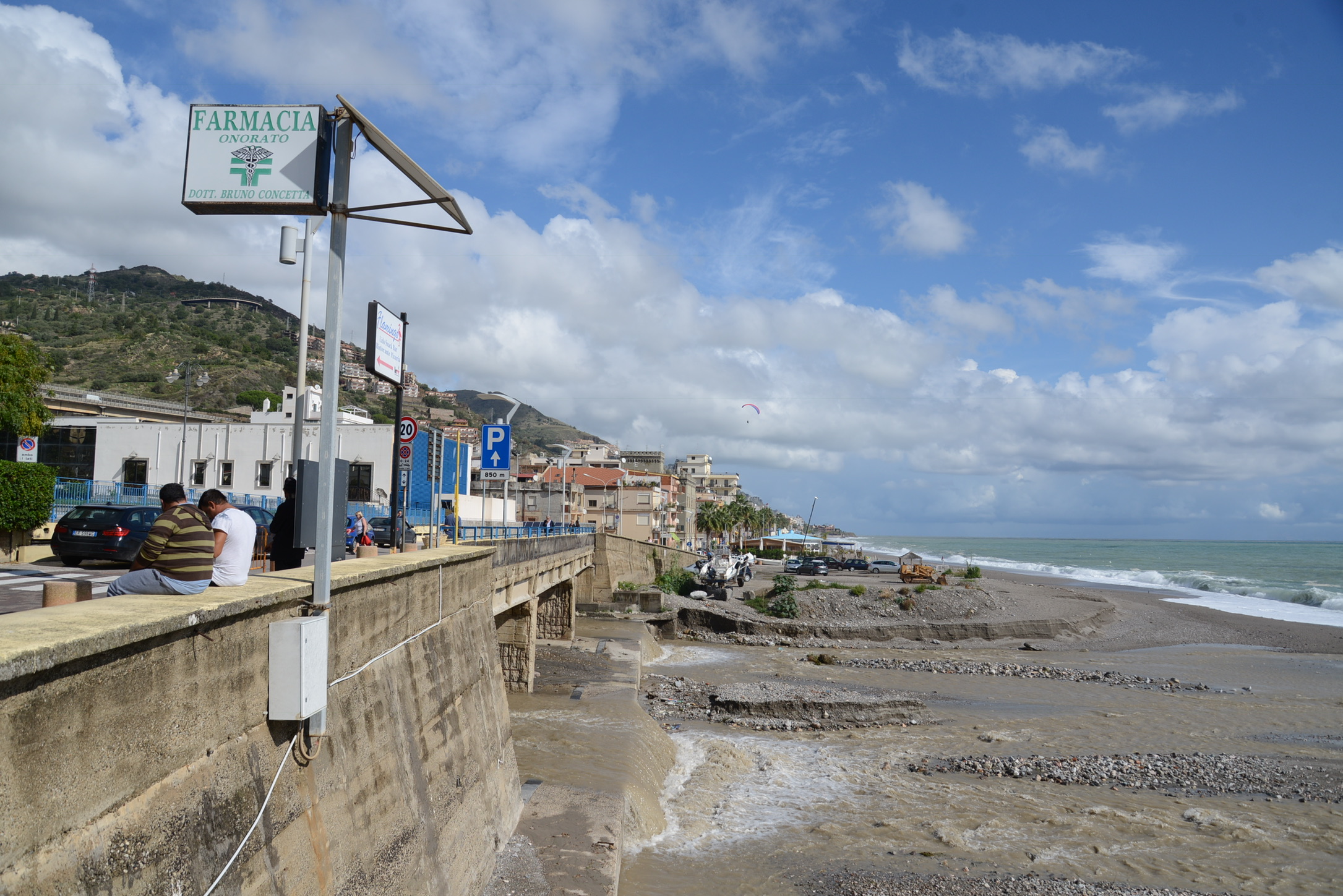 5EFD736D-E9DE-4E59-8344-3DFD677EF97A