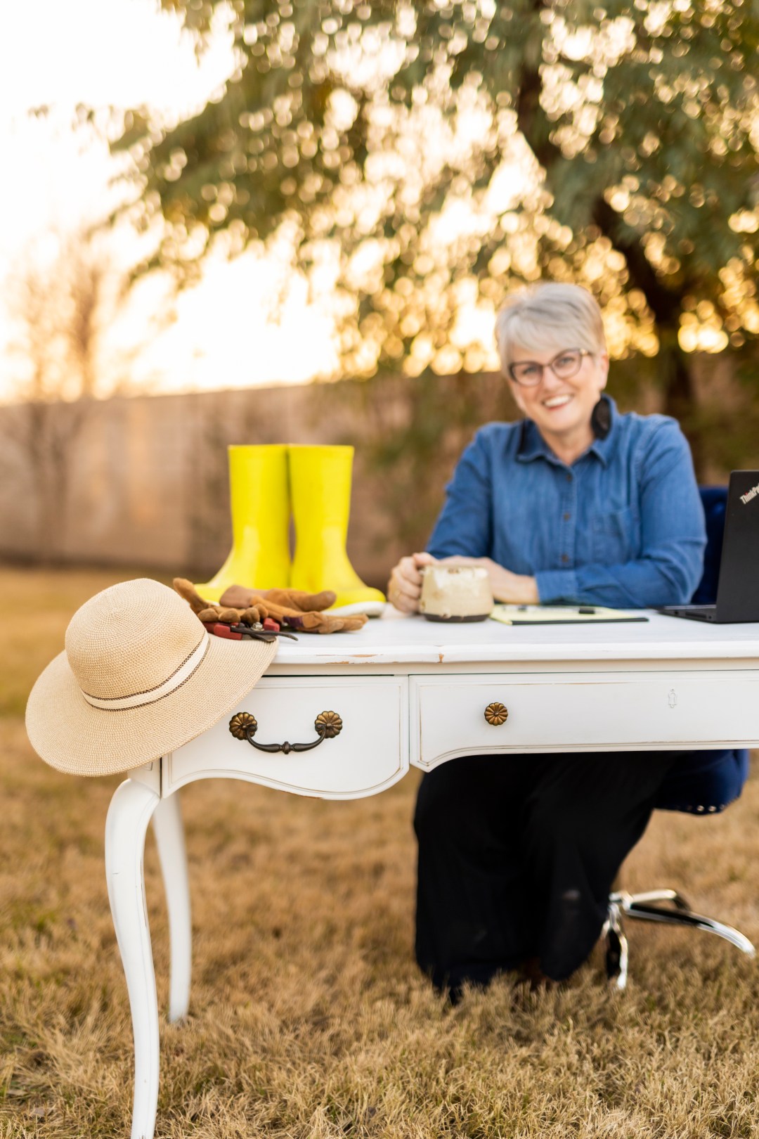 CarolFeil2022_335 yellow boot wisdom