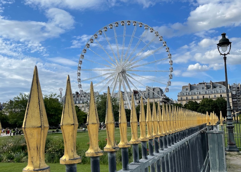Walk in Paris