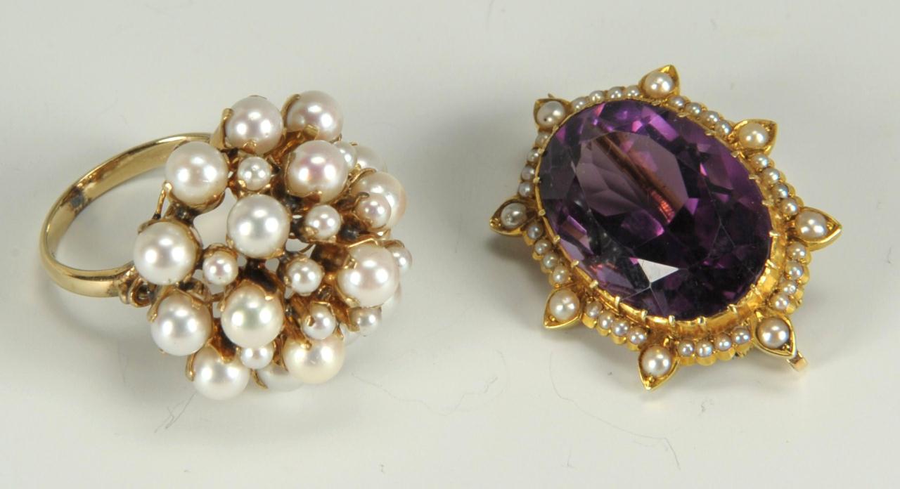 Tapered baguettes or round diamonds on the sides is a very classy way to show off your . Lot 278: 14K Amethyst Brooch & 10K Pearl Cluster Ring