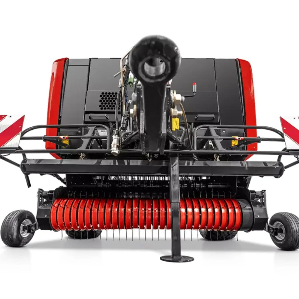 RB344 Variable chamber Baler 1