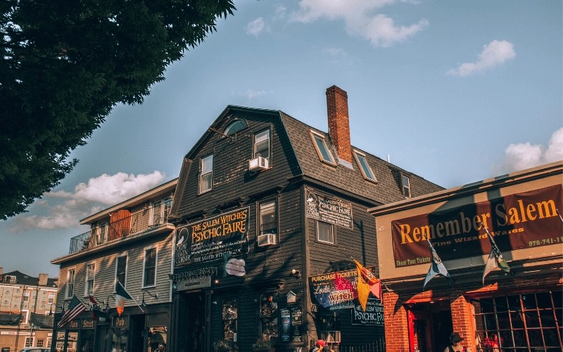 The program will to cover t. 13 Spooky Things To Do In Salem Ma Casey La Vie