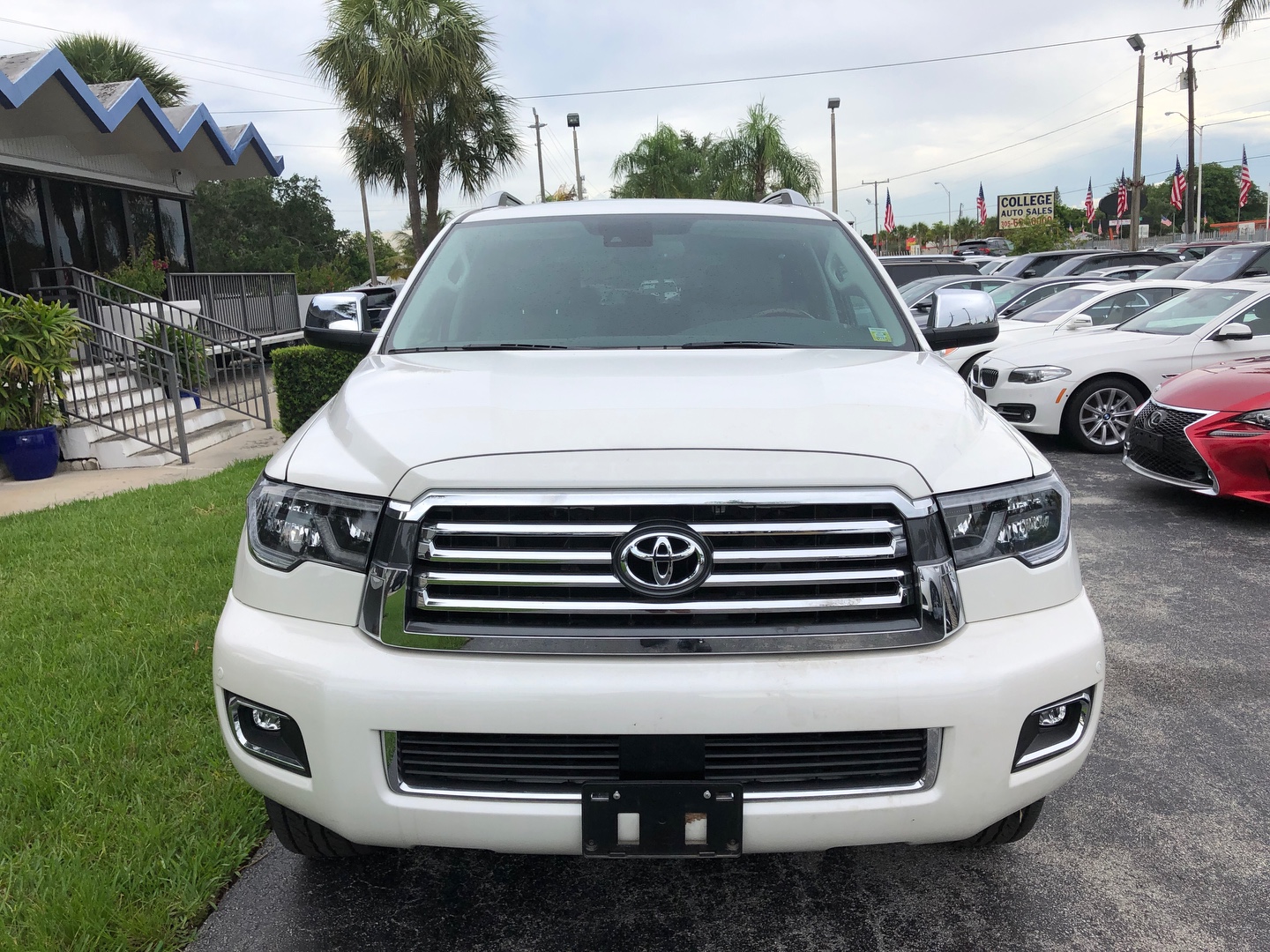 2018 toyota sequoia