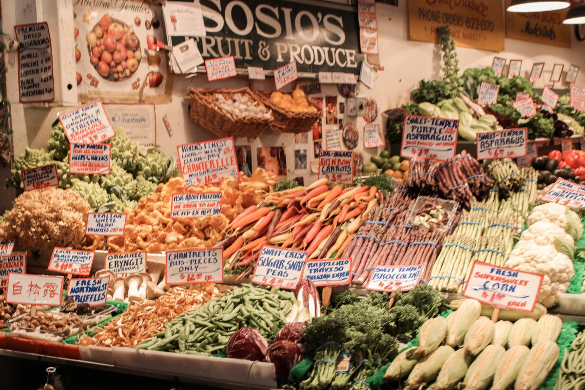 vegetable display at pikes place market