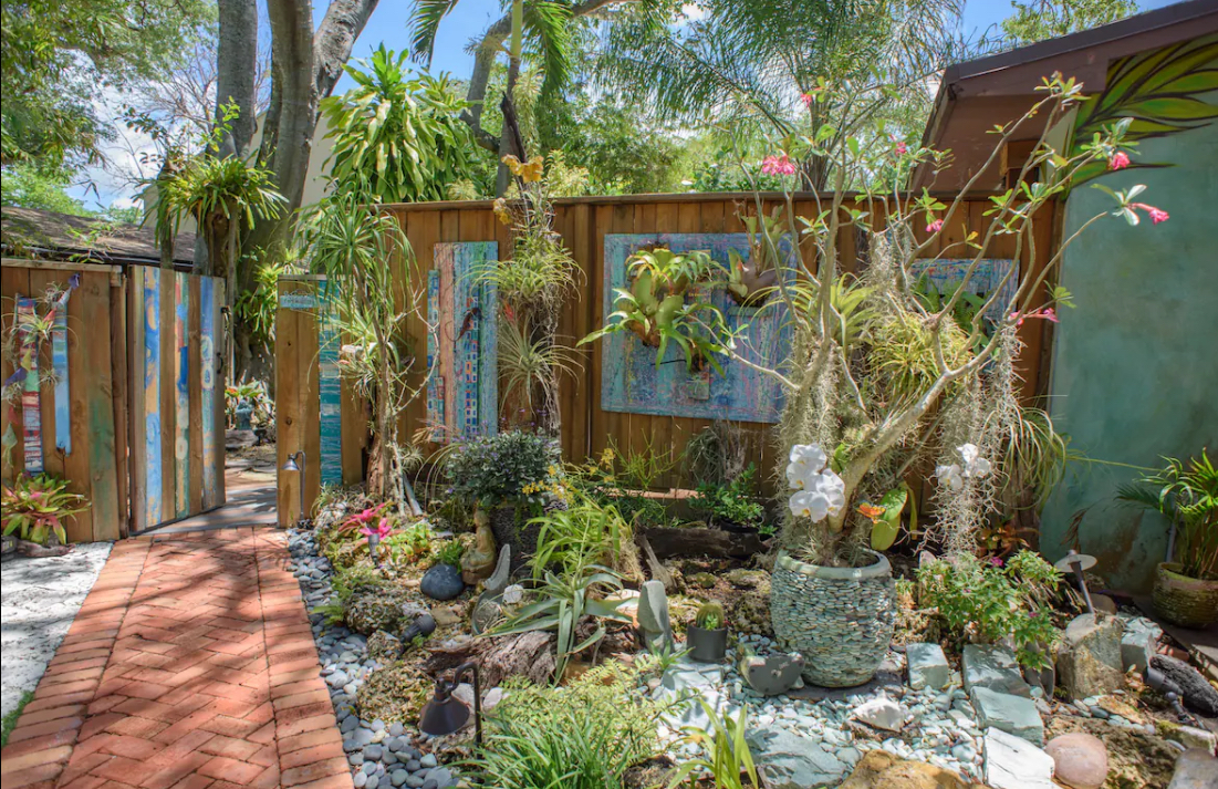 Coconut Grove 2 Bungalows