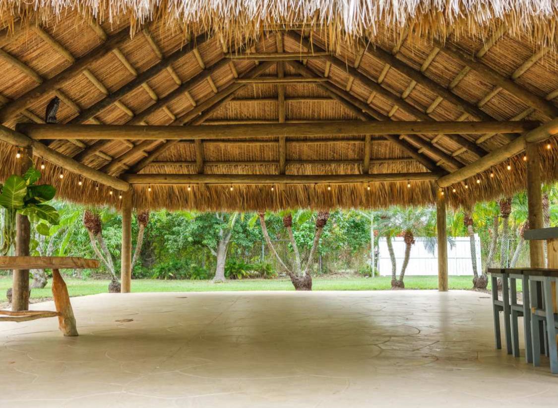 Huge Land Lagoon Cottage